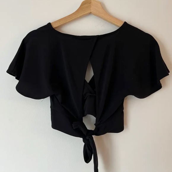 Cute top - Picture 2 of 2